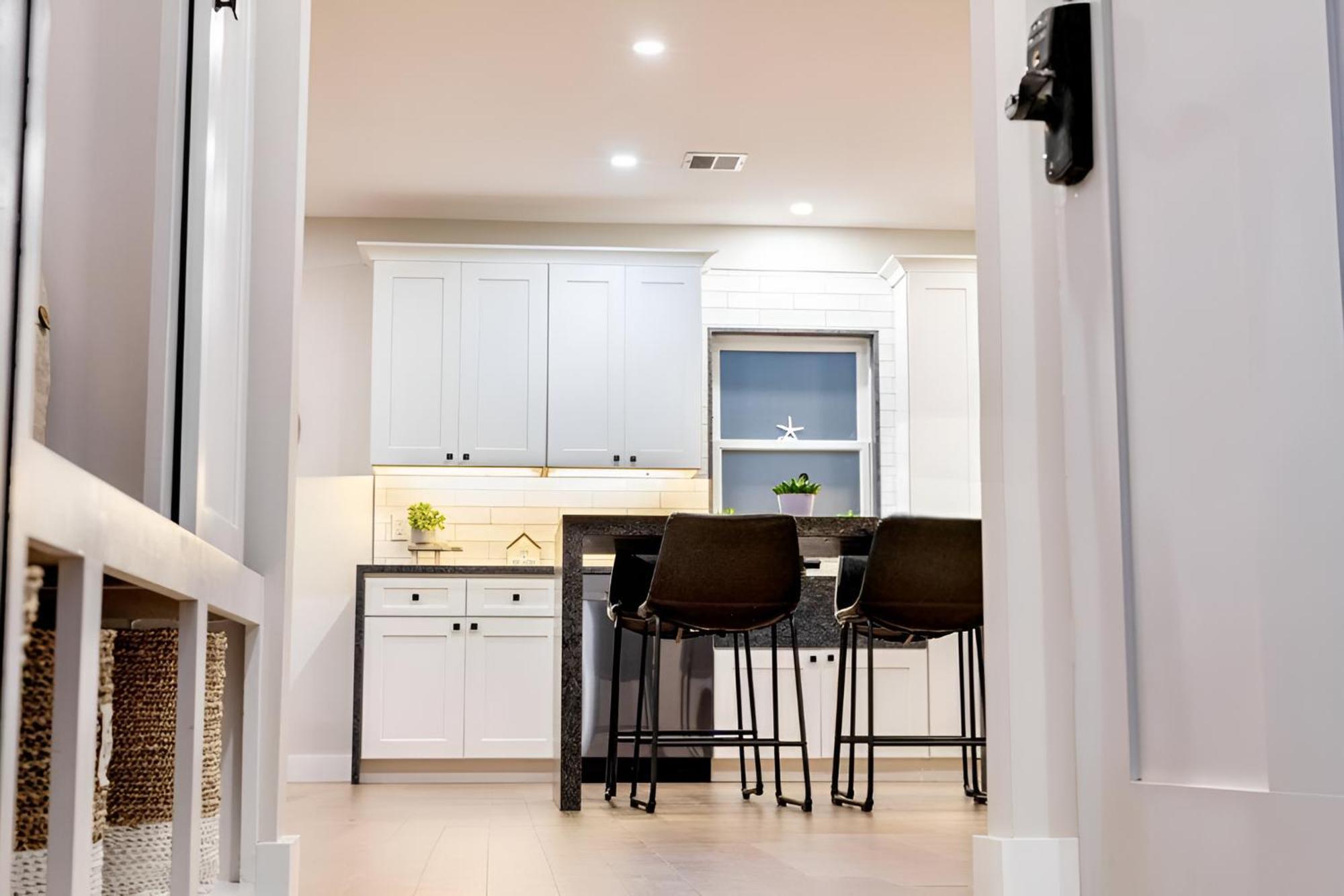 Renovated & Sophisticated Home Near Beach & Shops! Barnstable Kültér fotó