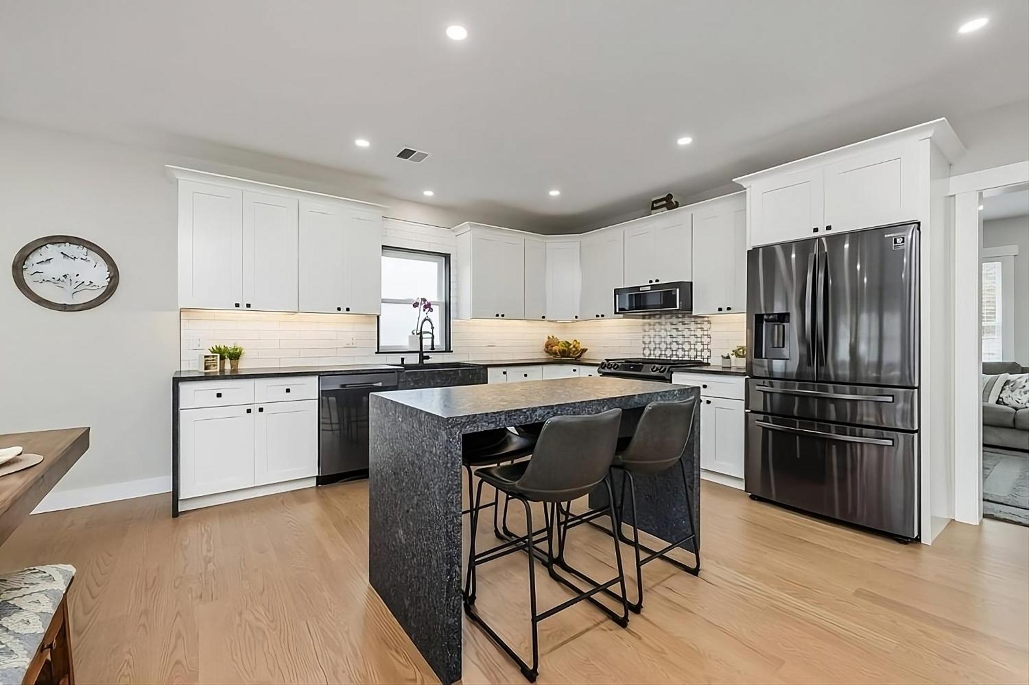 Renovated & Sophisticated Home Near Beach & Shops! Barnstable Kültér fotó